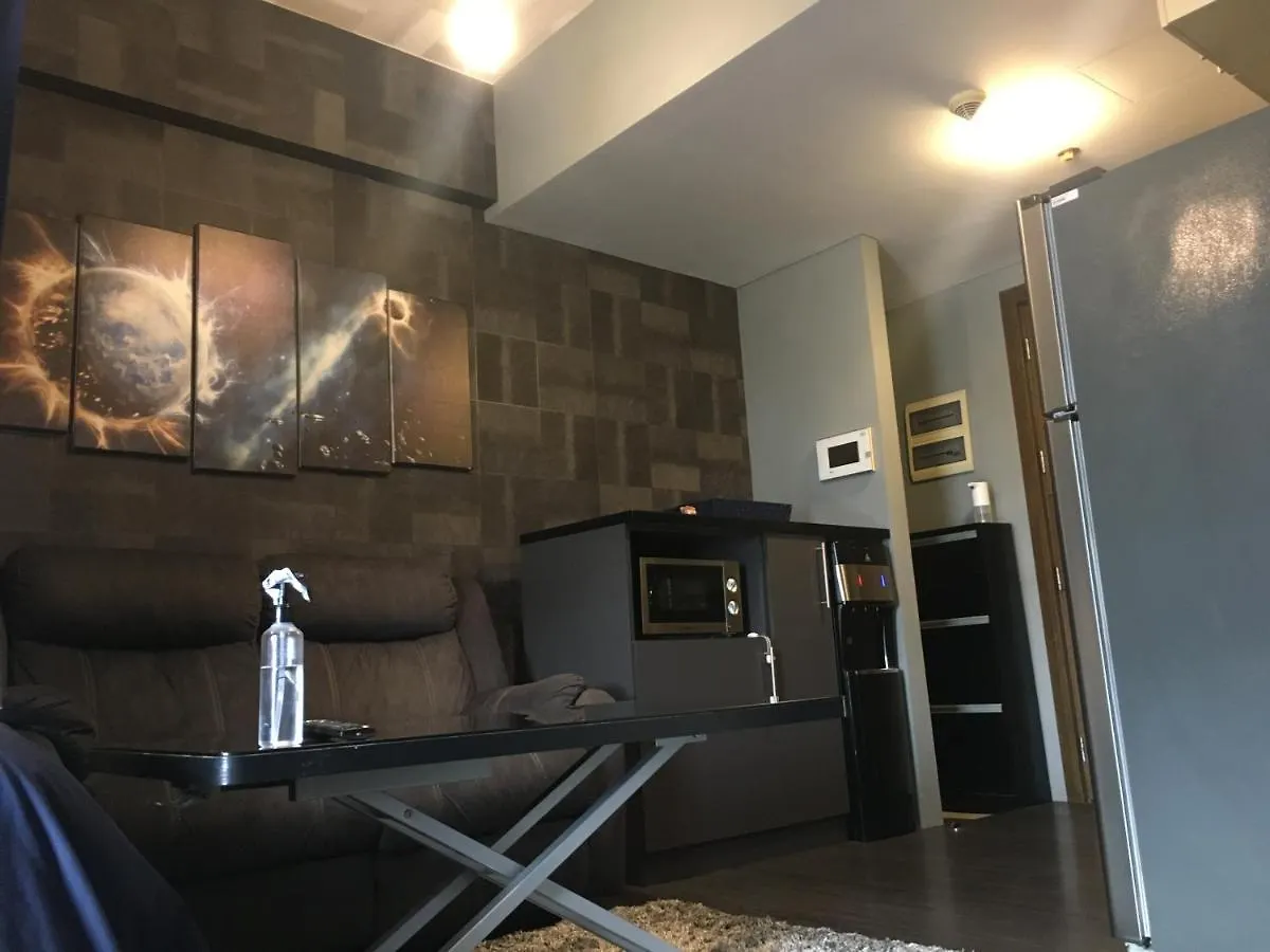 Cozy Condo Near Naia With Wifi, Pool And Balcony Pasay 0*,  Philippines