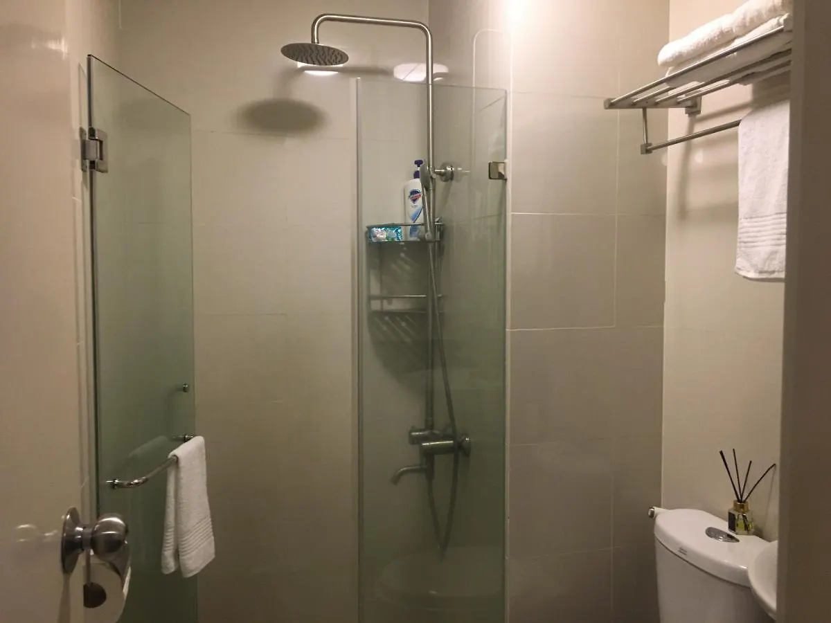 Cozy Condo Near Naia With Wifi, Pool And Balcony Pasay