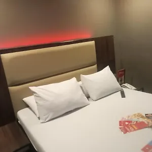 崇光木街帕酒店 酒店